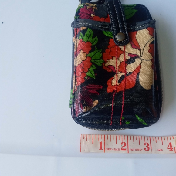 Sakeroots Crossbody wallet and wristlet - Picture 3 of 7